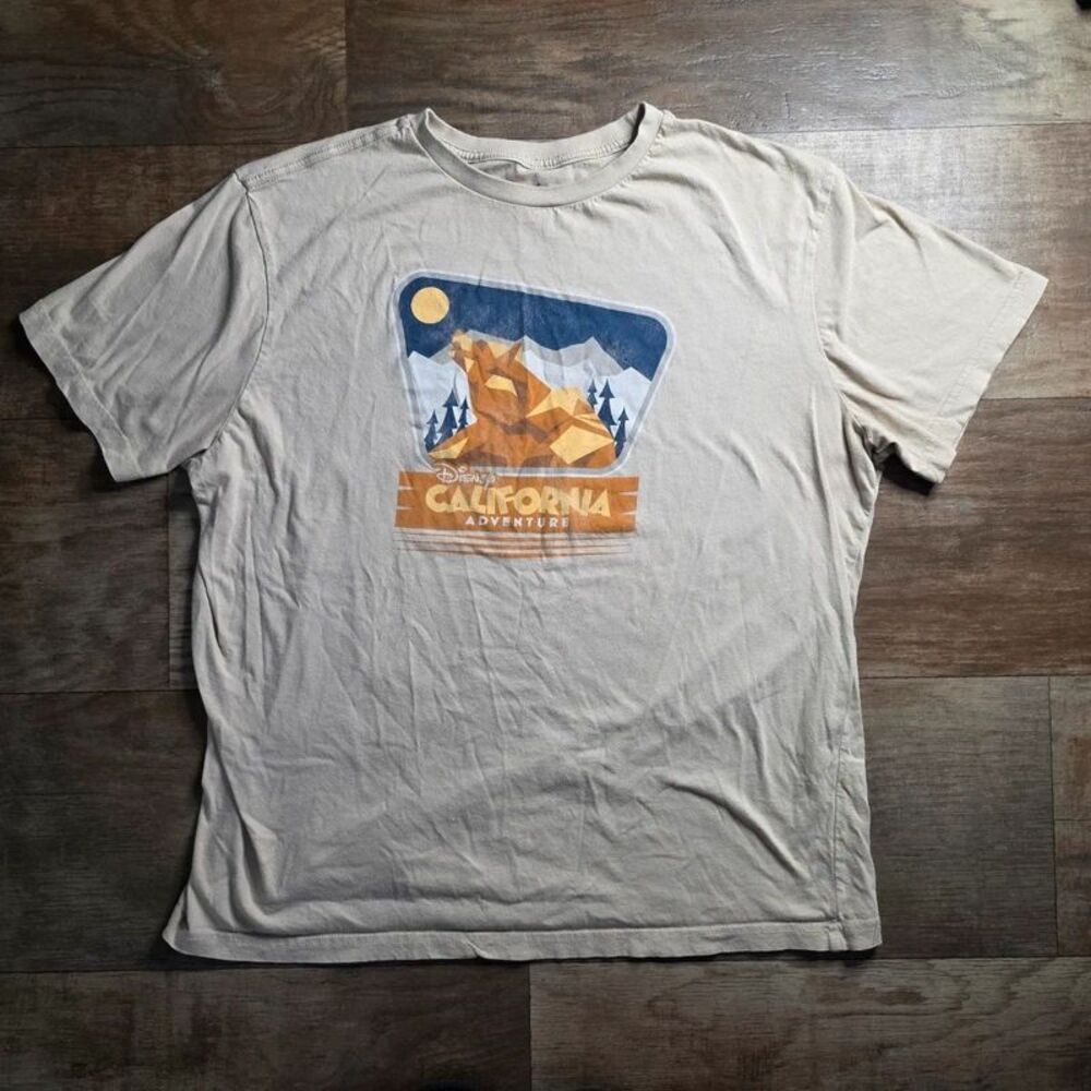 Unisex Disney California Adventure Graphic Tee Size XL